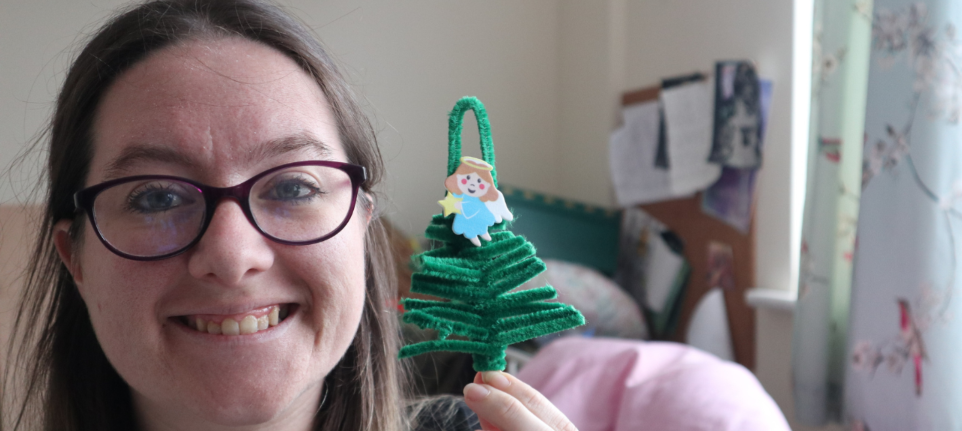 Holiday Crafts: Pipe Cleaner Tree Ornament